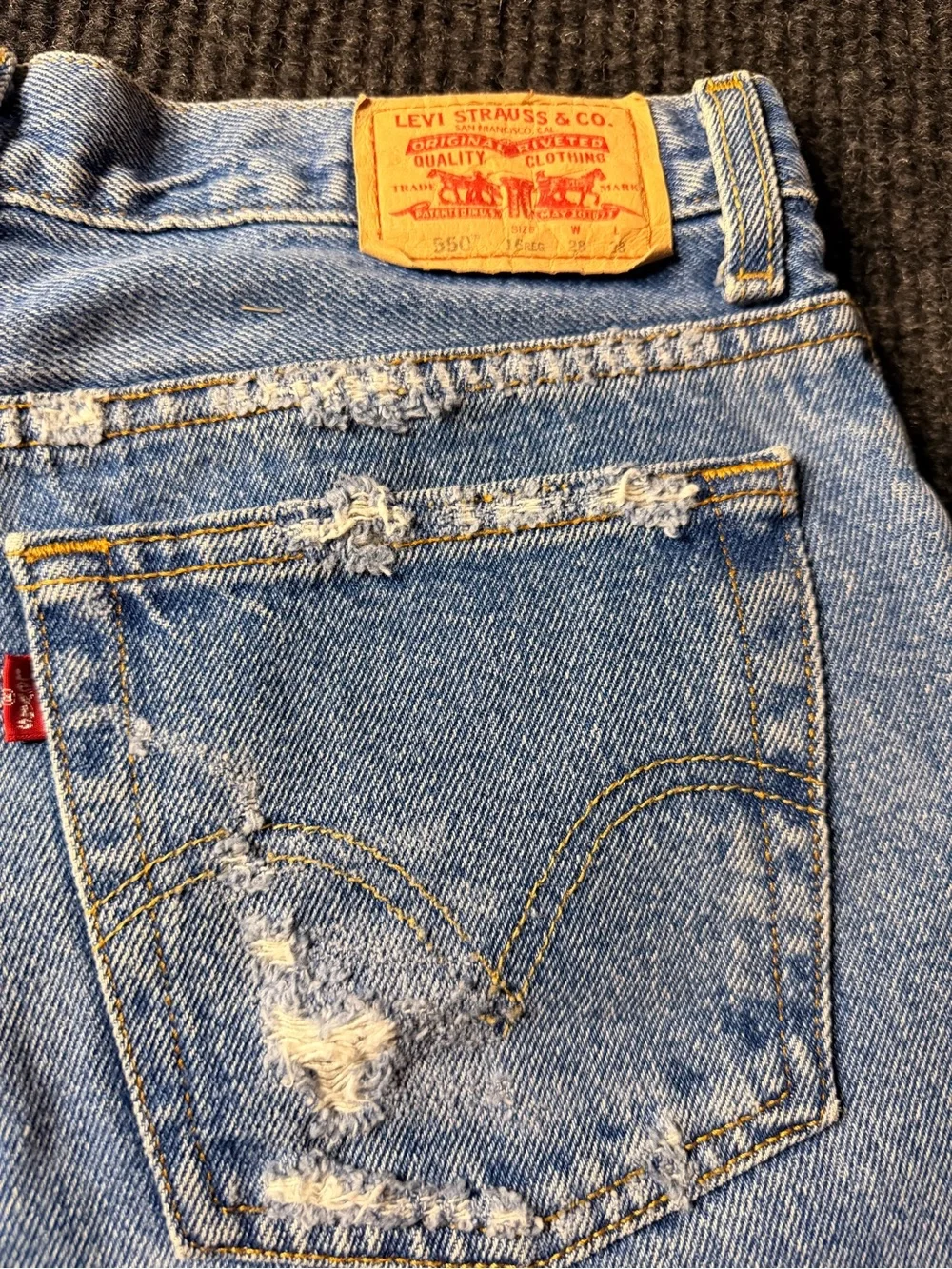Vintage Levi’s 550 Cutoff Denim Shorts American Flag Distressed 28”